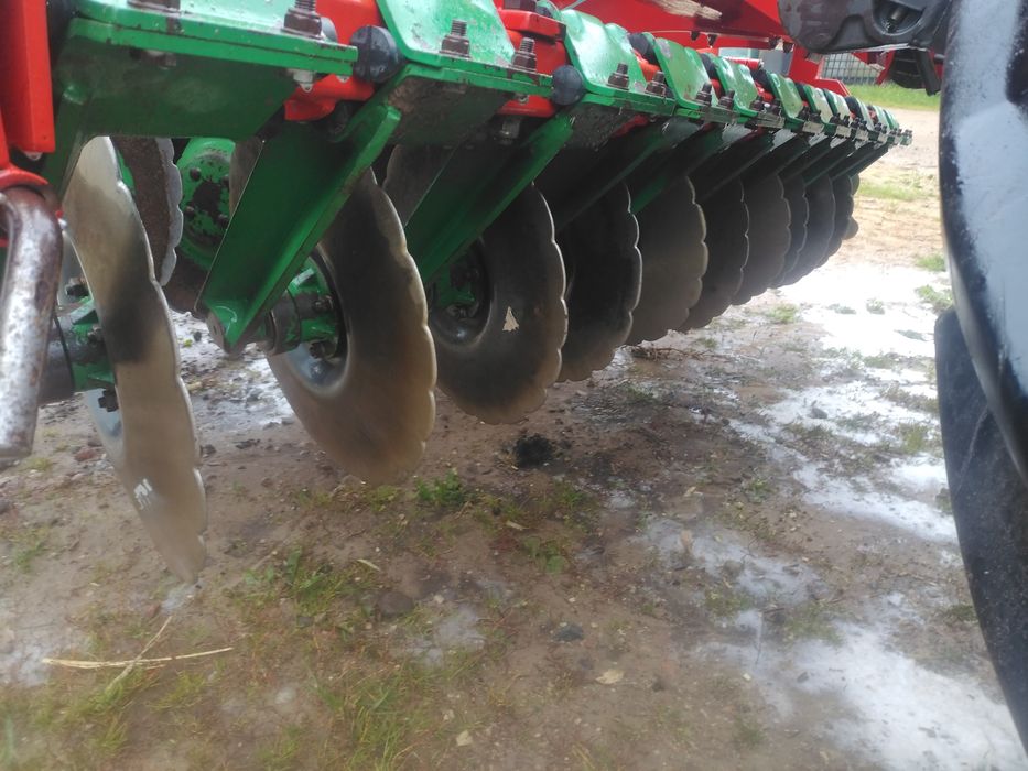 Agregat uprawowo-siewny Unia