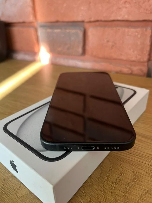 iPhone 15 128gb 100%