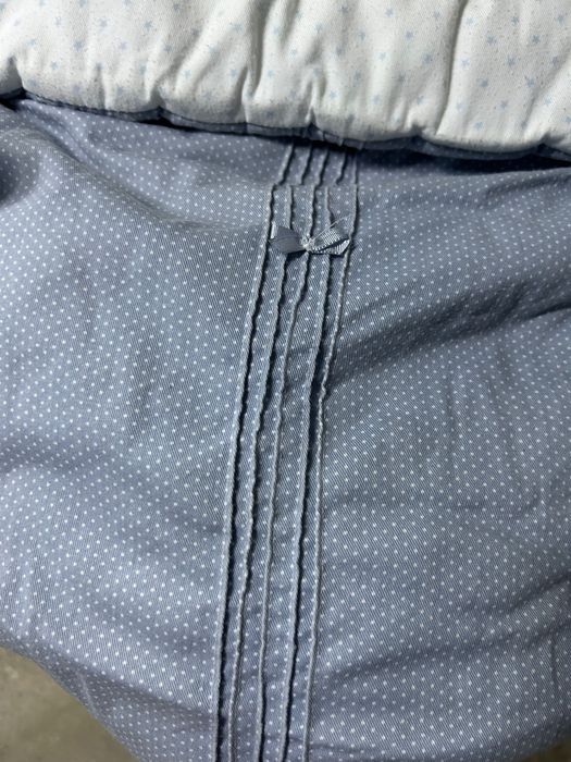 Forra de babycoque (ovo) universal branco e azul