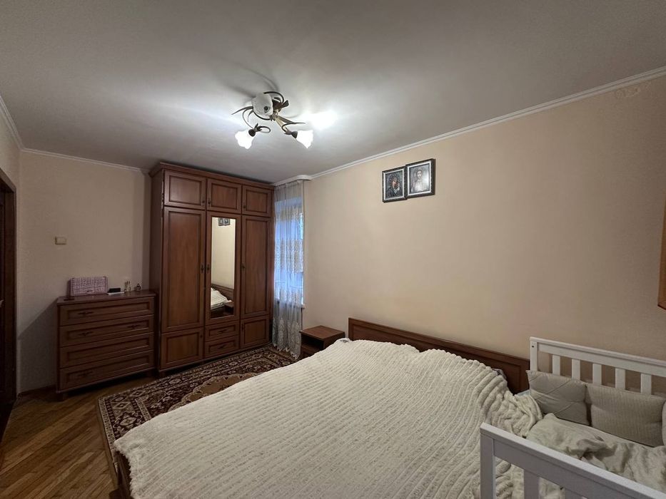 Продаж 3-кімнатної квартири | цегла | обмін 1км