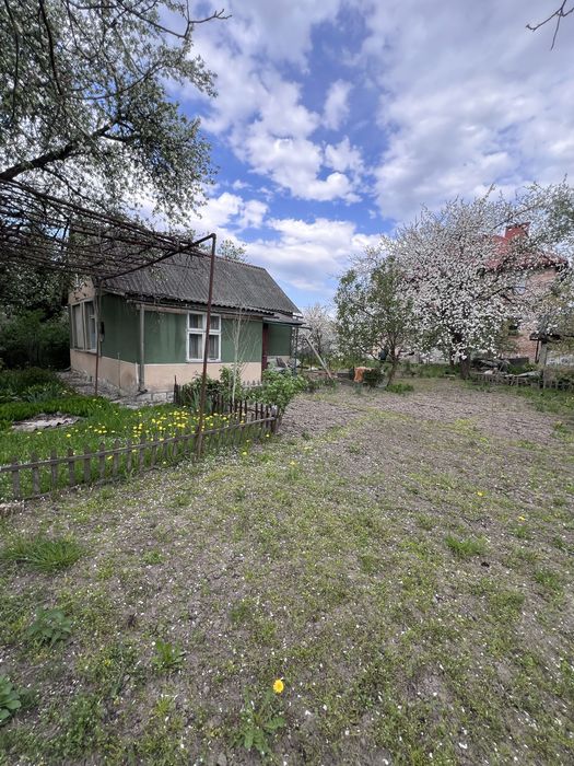 Продаж дачі  з усіма комунікаціями 37000$
