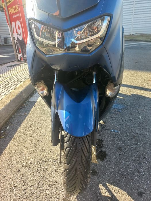 Yamanha nmax 125 nova de menina