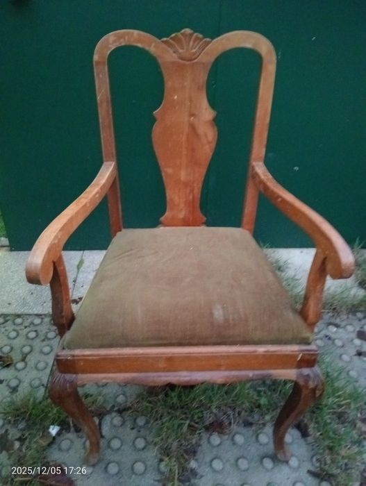 Cadeirão Queen Anne