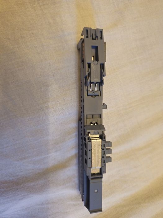 Siemens SIMATIC ET 200SP BaseUnit (модель BU15-P16+A10+2B).