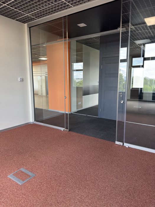 Готовий офіс 495 м² у БЦ Compass, Стрийська - 6 кабінетів + open space