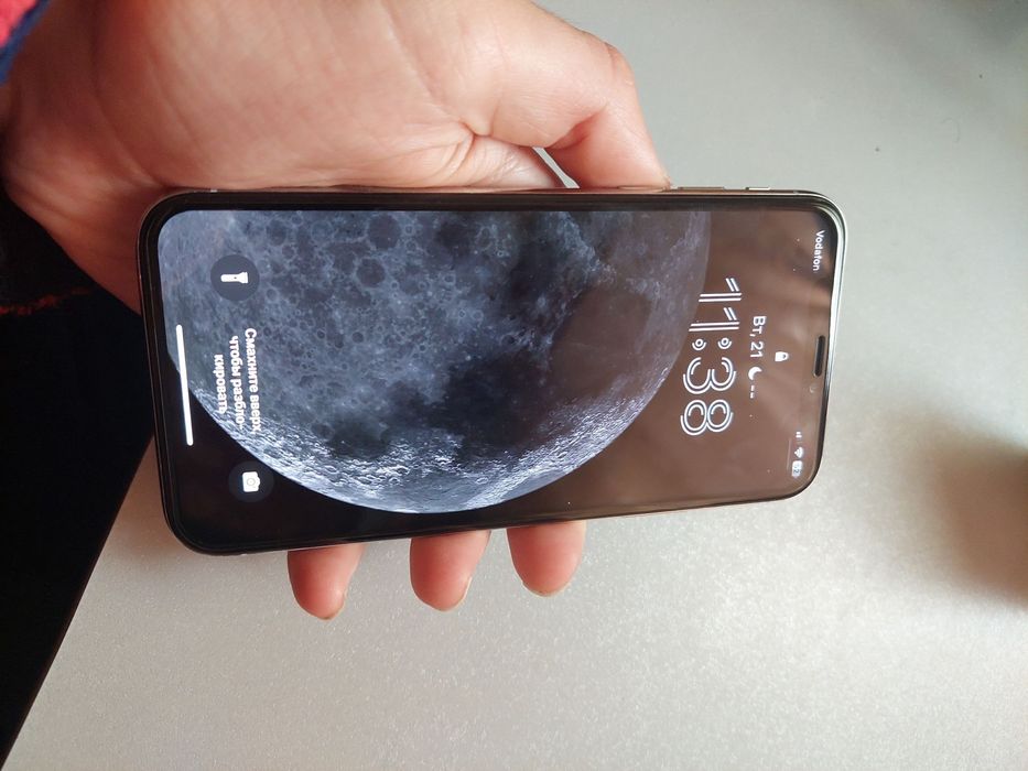 Продам iPhone X 4/256