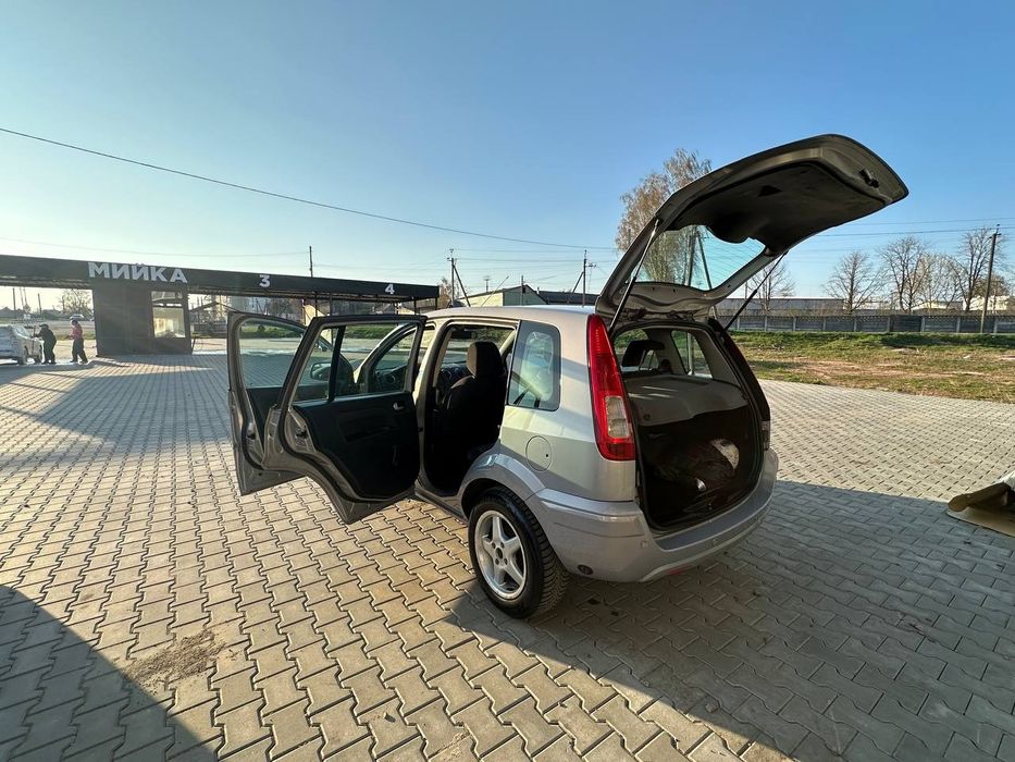 Продам Ford Fusion 1.6 газ- бензин 2011 рік