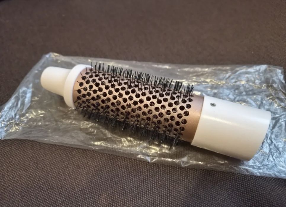 Фен-щітка Philips Series 3000 BHA310/00 в ідеальному стані