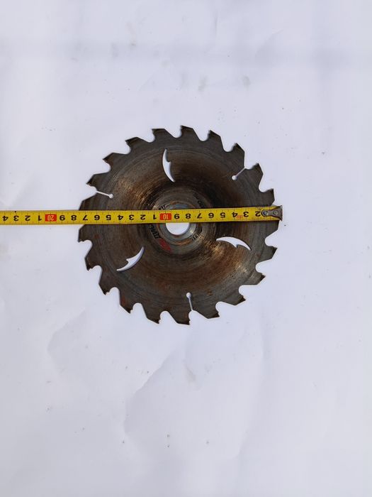 Диск пильний по дереву 8 штук