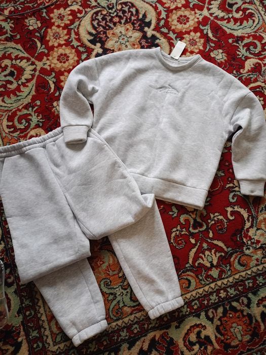 Продам зимовий спортивний костюм 48 розміру