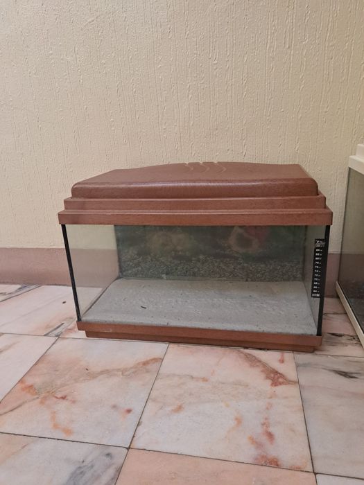 Aquario castanho