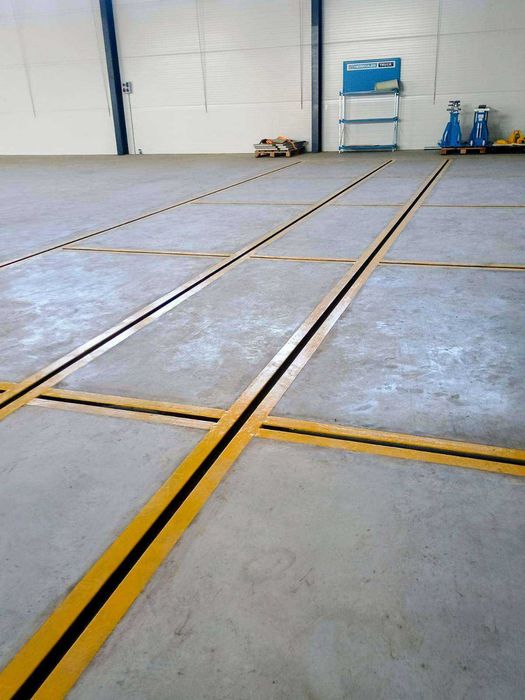 Remont posadzek przemysłowych | Naprawa i obróbka betonu