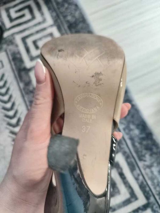 buty na obcasie rozm. 37 firmy Gino Rossi