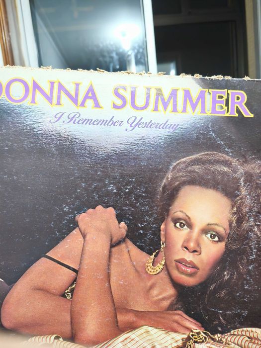 Donna Summer – I Remember Yesterday LP vinil