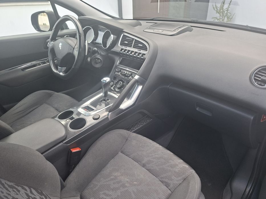 Peugeot 3008 HDI (caixa automática)