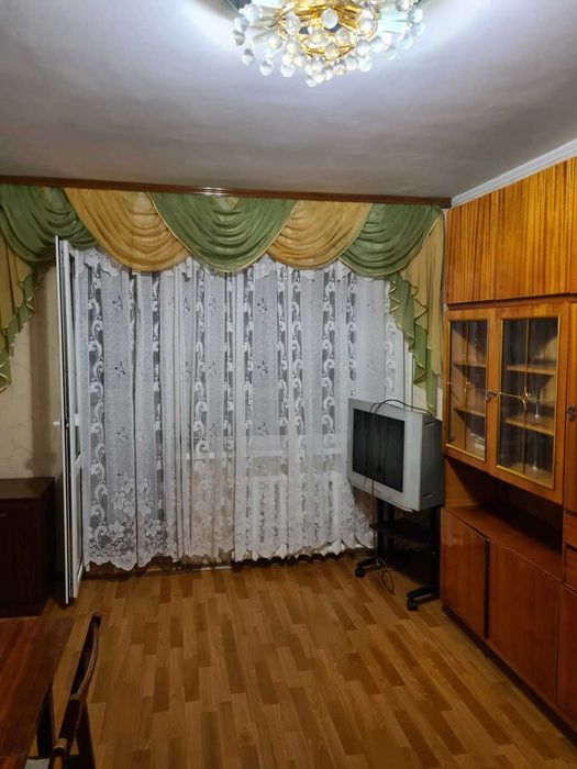 Продам 3 кімн. квартиру на Молодіжному. 3/5 пан. 40000