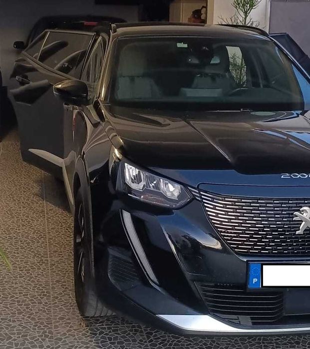 Peugeot 2008 1.2 PureTech Allure - Excelente Estado