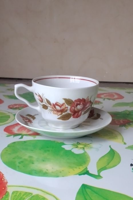 Вінтажна чайна пара (чашка + блюдце), фарфор, СРСР