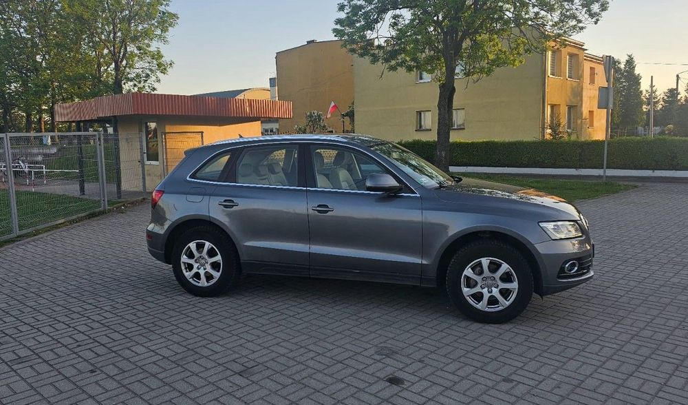 Audi Q5 >2.0 TDI >177 KM >quattro >bezwypadkowy >org. przebieg 195 tys. km