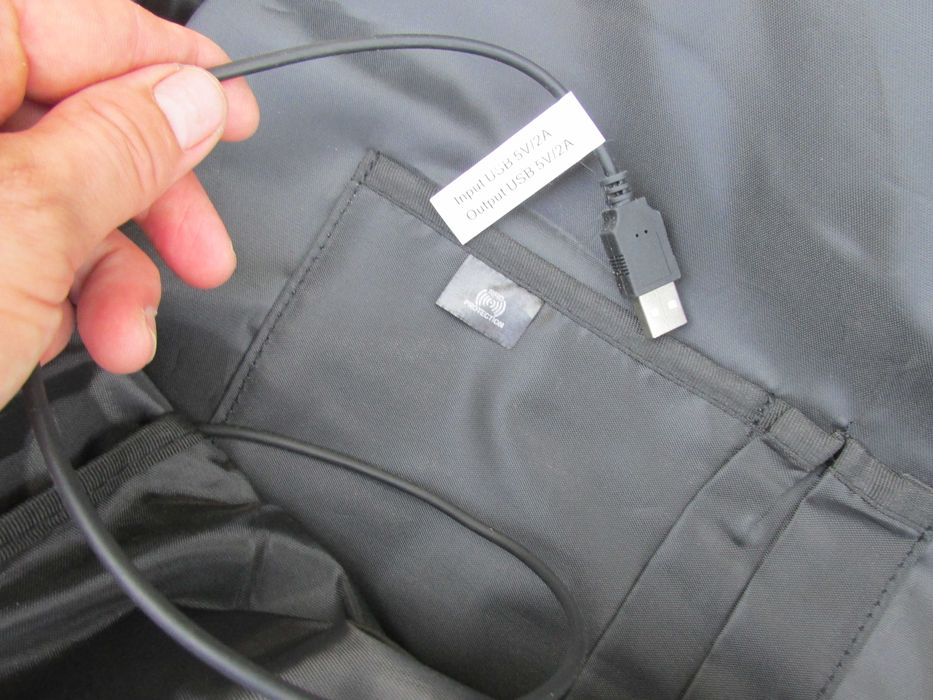 Рюкзак с выходом USB