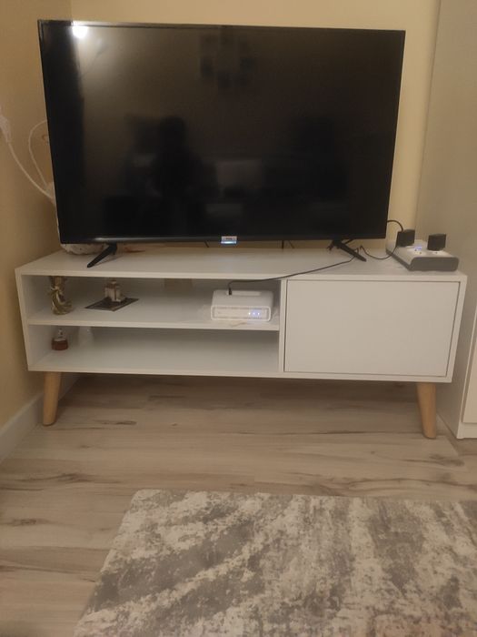 Szafka RTV pod telewizor