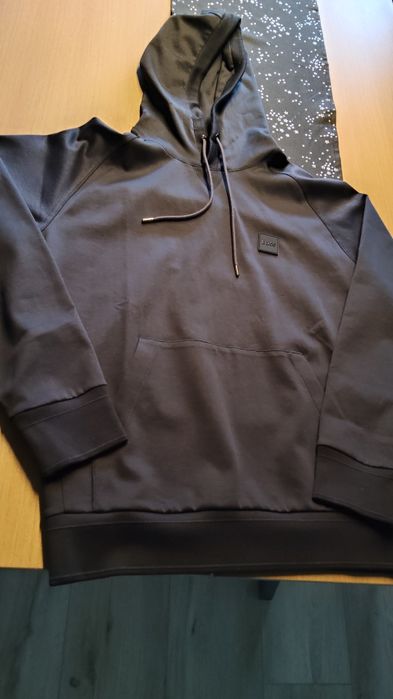 Bluza BOSS z kapturem roz.M granatowa