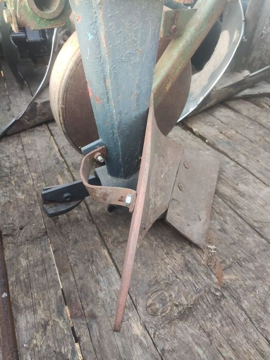 Плуг 2-25,польський