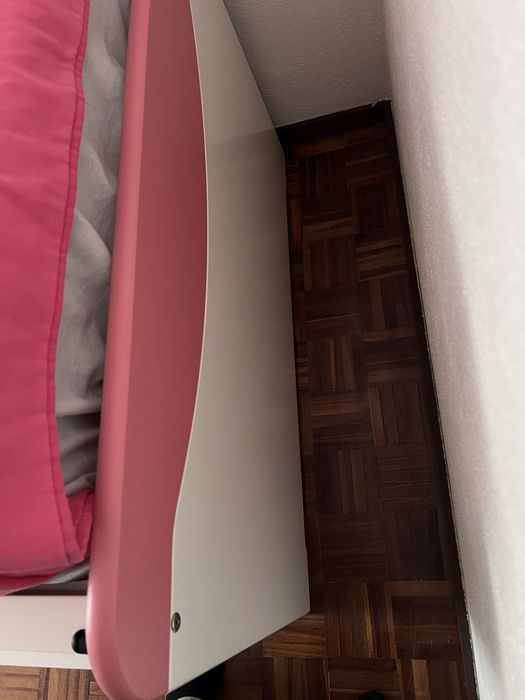 Cama solteiro com arrumaçao +  Colchão