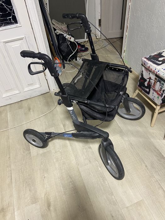 Ходунки для реабилитации на колясах с тормозом