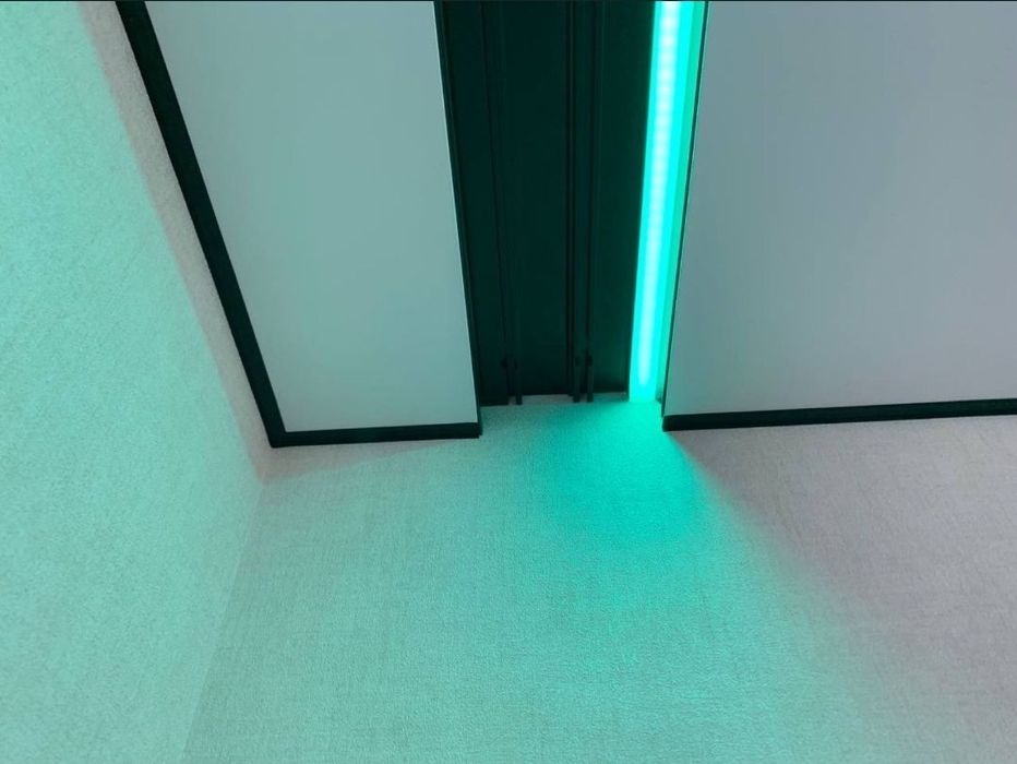 Монтаж натяжної стелі Київ. Санвузол, кухня, спальня. Натяжна стеля