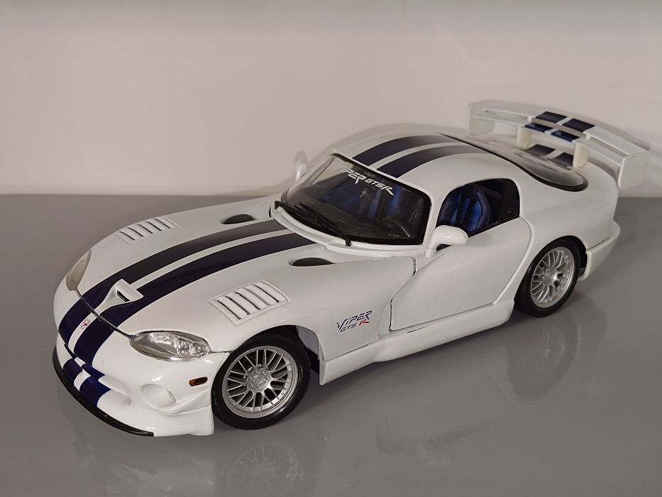 Modele 1:18 Maisto IXO Bburago