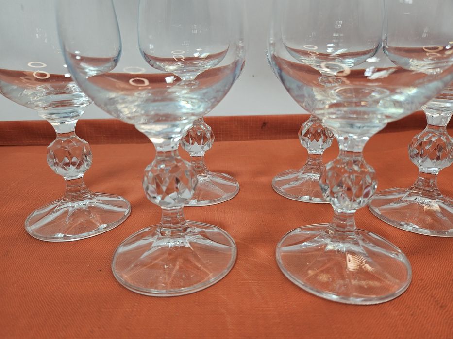 Pięć kryształowych kieliszków do wina Bohemia