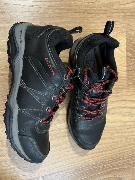 Кросівки Columbia  .