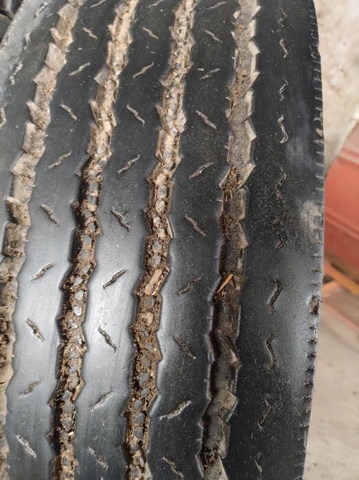 Opony , opona , Bridgestone , 275/80 R 22.5