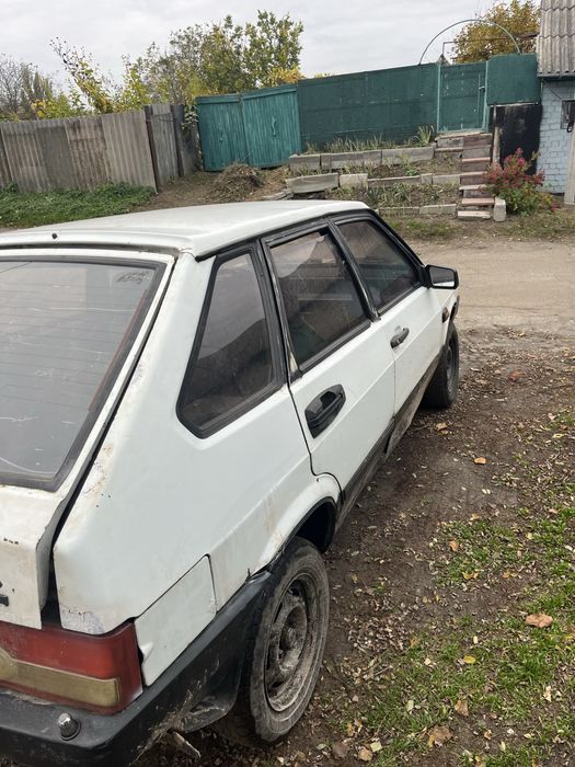 продам ваз 2109.