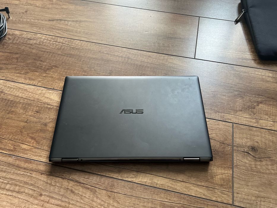 Asus Zenbook Flip 13 i5 8 Gen 8/256