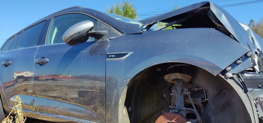 Pecas carroçaria Renault Megane IV 4