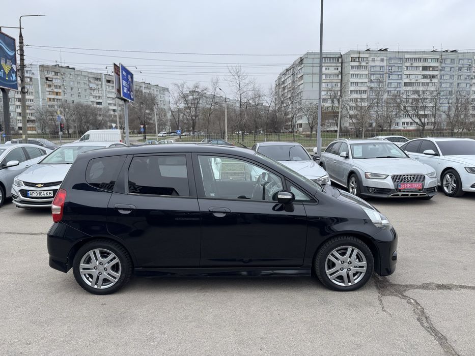 Продам Honda Jazz