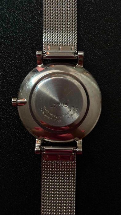 Lorus damski – czarna marmurkowa tarcza – bransoleta mesh