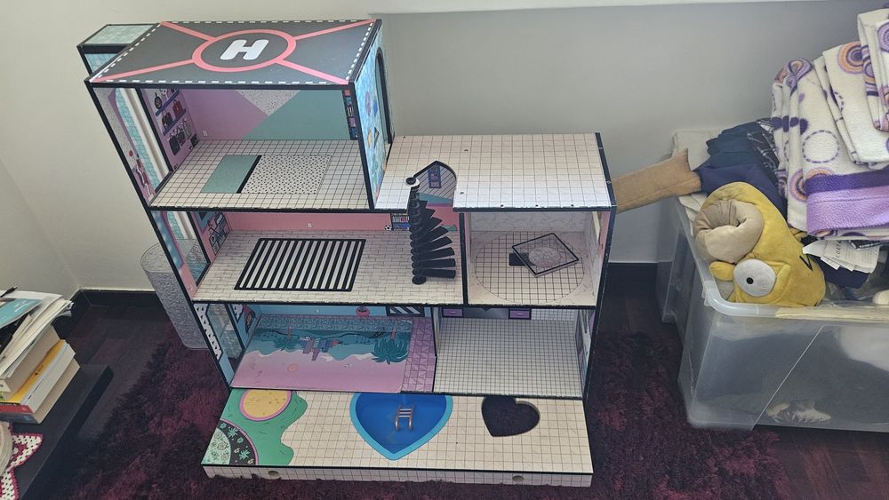 Vendo casa LOL com acessórios