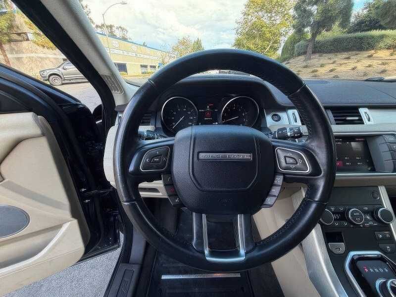 2017 Land Rover Range Rover Evoque SE