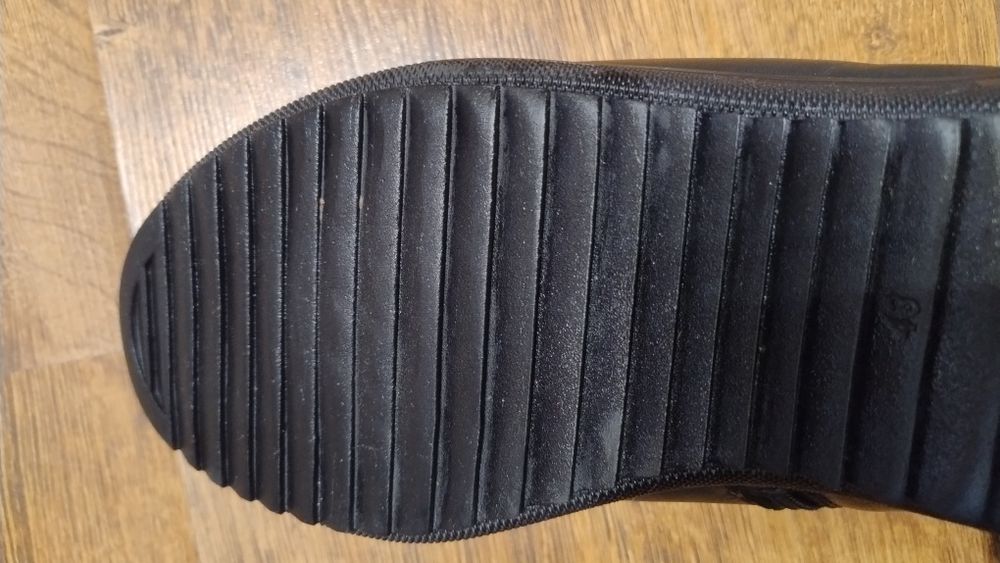 Зимові чоловічі черевики