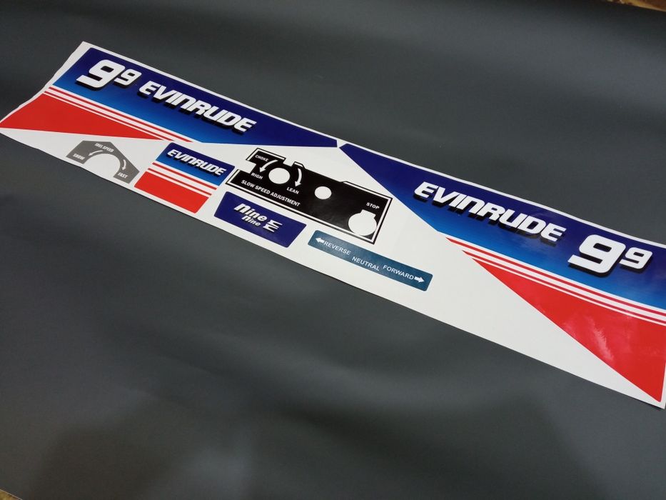 Наклейки на лодочный мотор эвинруд колпак 9.9