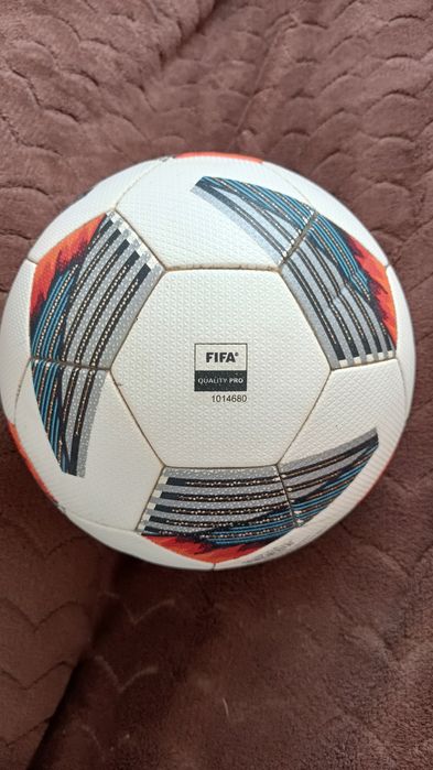 adidas tiro pro (rozm. 5 mało używana)