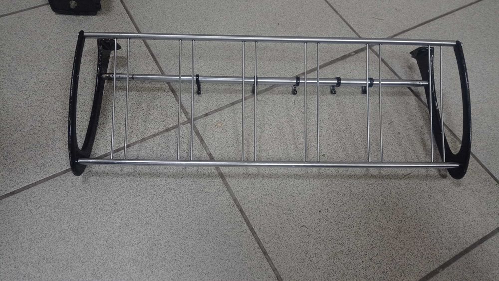 Вешалка настенная