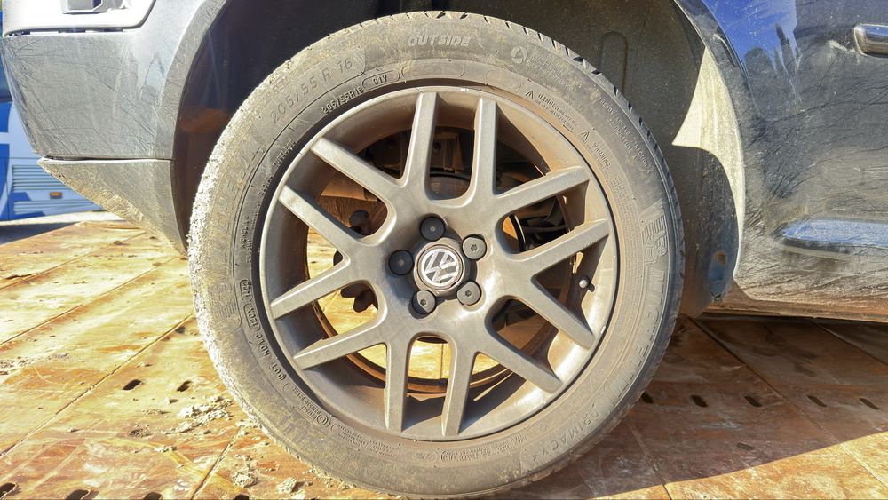 GOLF 4 1.9 TDI 100 CV VARIO MATERIAL DISPONIVEL