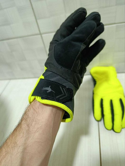 водонепроницаемые  перчатки Sealskinz Waterproof