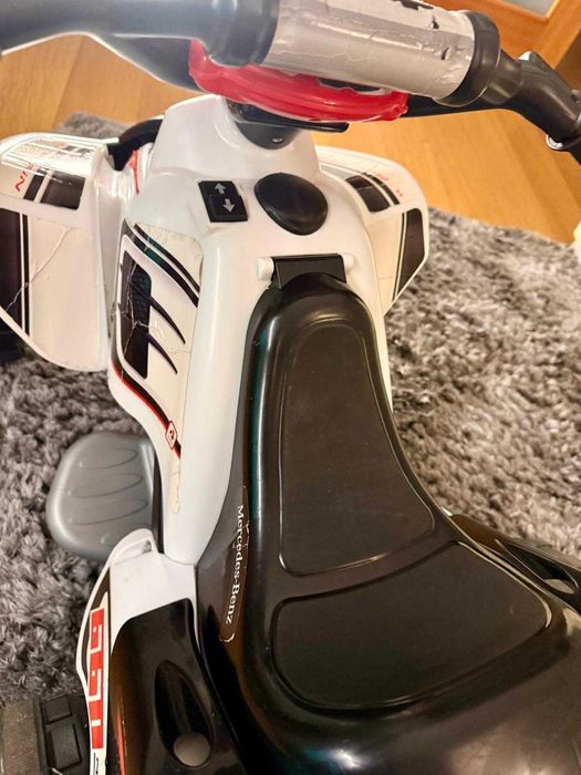 Moto 4 elétrica 12v -  Mercedes