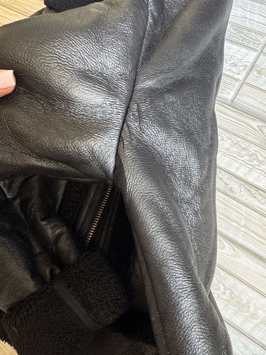 Бомбер жіночий куртка дублянка