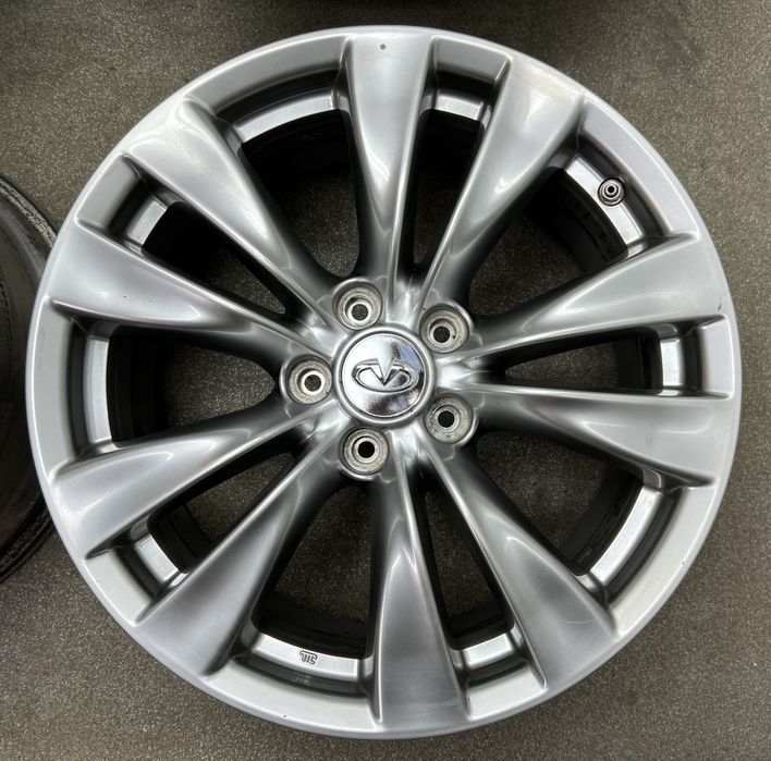 Диски R18 5 114.3 et43 J8 Оригінал Infinity q50 q60 q70 nissan